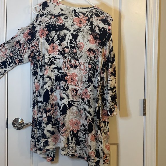 Christopher Banks Cold-Shoulder Floral Print Cardigan - Picture 2 of 4